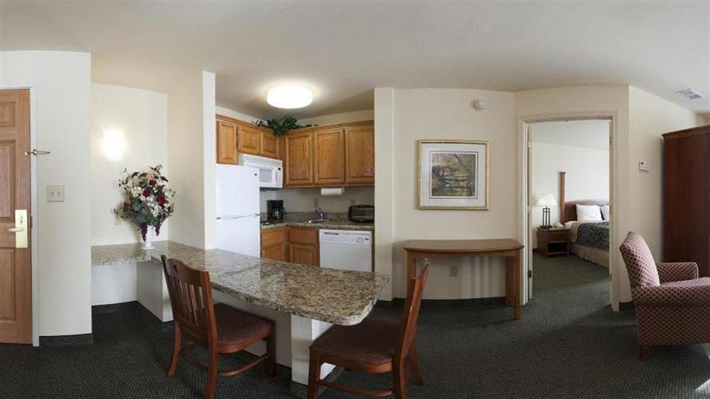 Staybridge Suites - Brownsville By Ihg Esterno foto